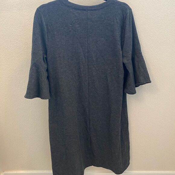 🌞 Maurice’s Gray Flutter Sleeve Dress - Picture 2 of 3